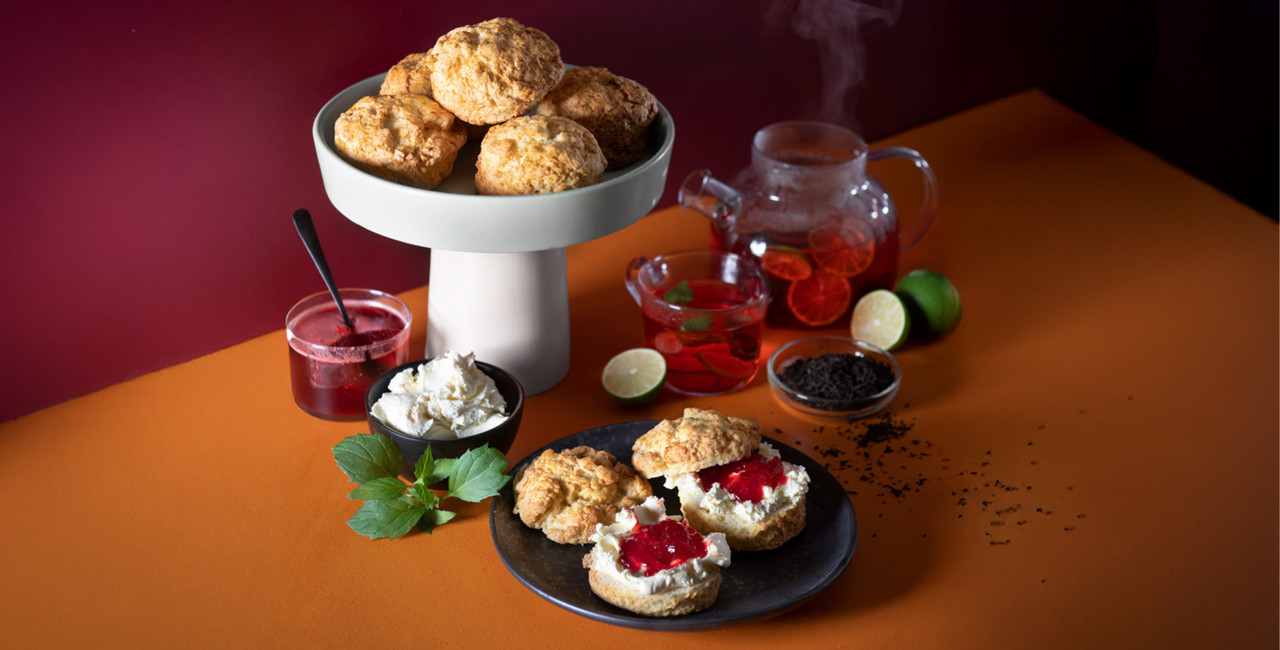 Earl Grey Gelee auf Scones