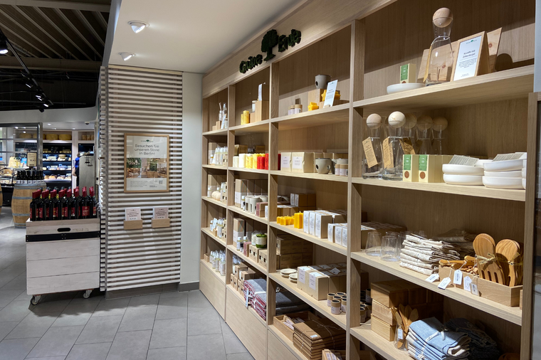 Grüne Erde Bereich in der BIO COMPANY