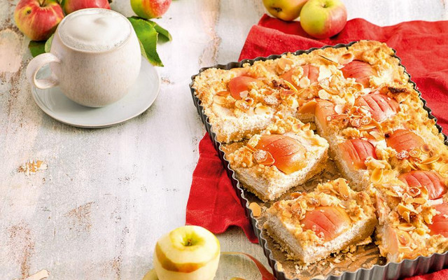 Veganer Apfelkuchen vom Blech Teaser