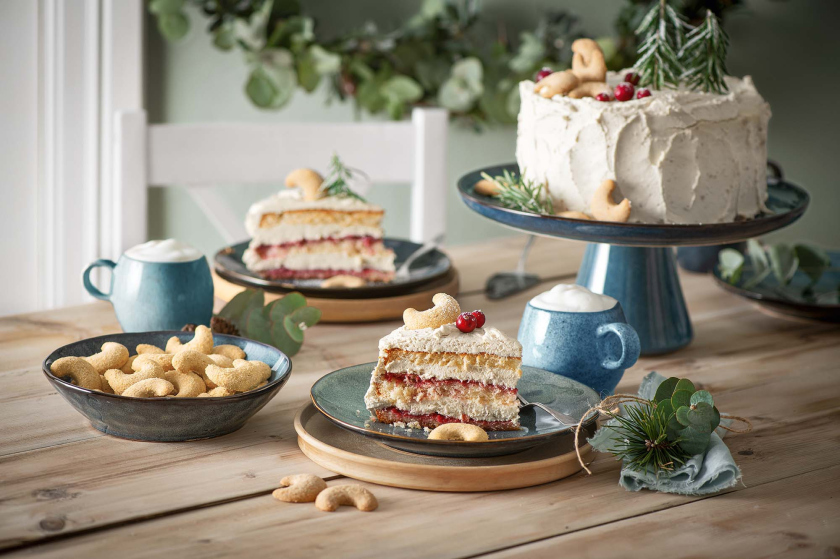 Weihnachtliche Vanillekipferl-Torte