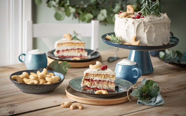 Weihnachtliche Vanillekipferl-Torte Teaser